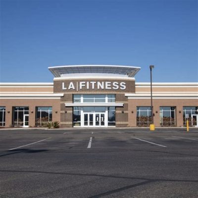 How Much Does a LA Fitness Membership Cost? And Why Does It Feel Like a Gym Membership Should Come with a Personal Chef?